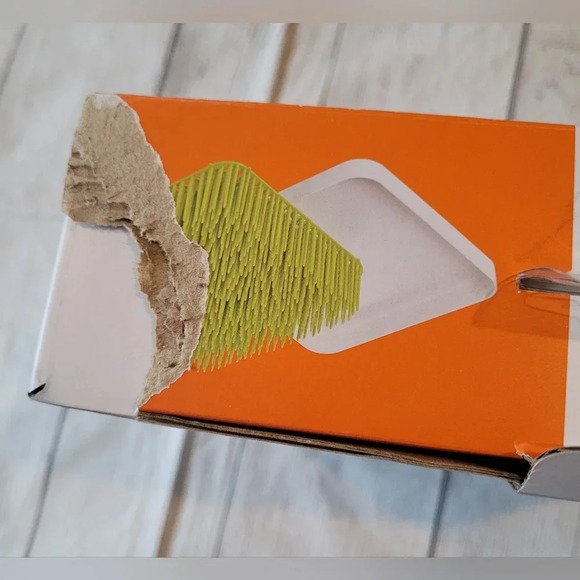 Boon Grass Countertop Drying Rack. Perfect for bottles or any hand washed items - Picture 3 of 5